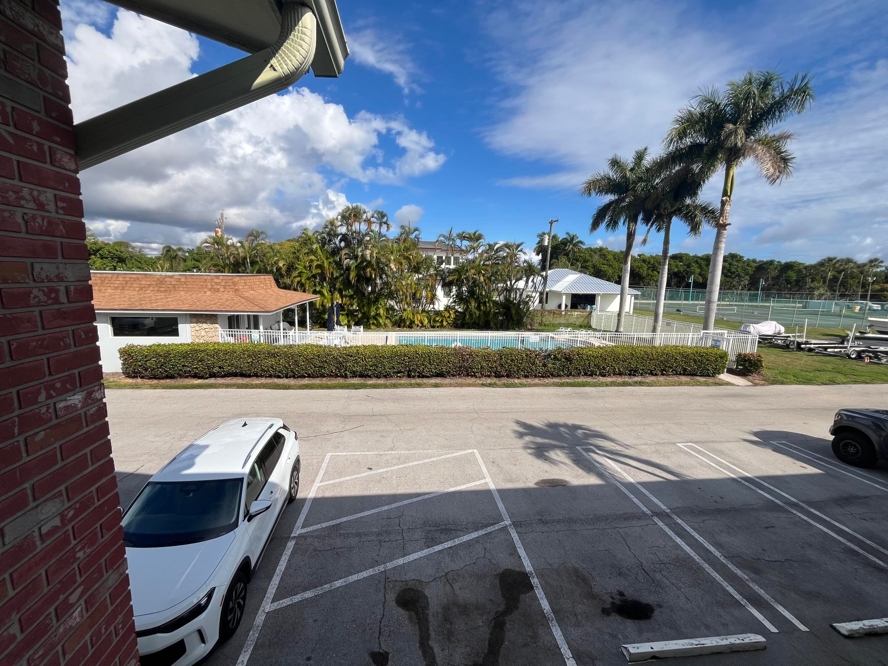 658 NE 6th Court L, Boynton Beach, FL 33435 26