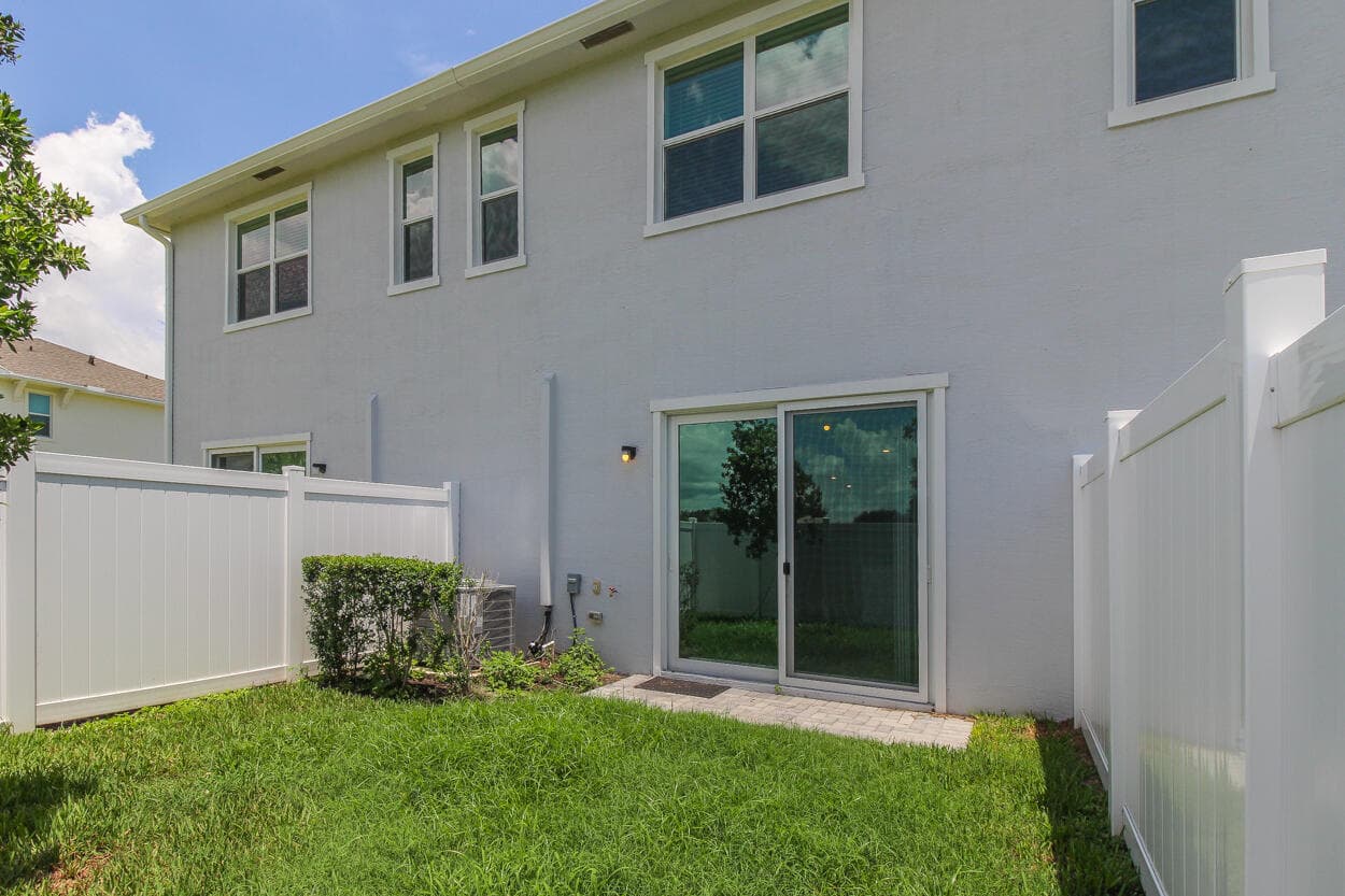 640 SE Lake Falls Street, Port St. Lucie, FL 34984 4