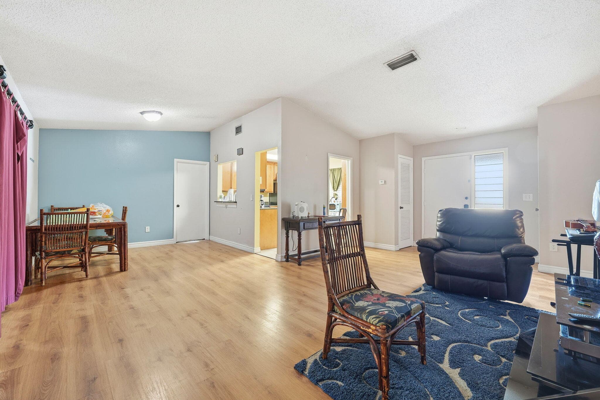 7605 N Sanibel Circle, Tampa, FL 33637 13