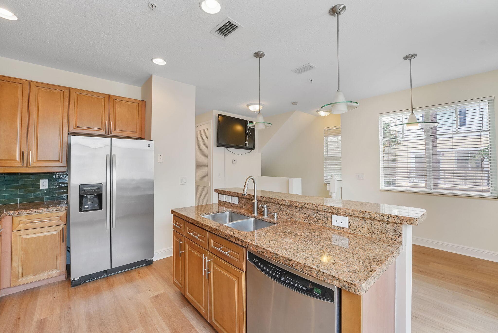 560 NW 39th Circle 560, Boca Raton, FL 33431 14