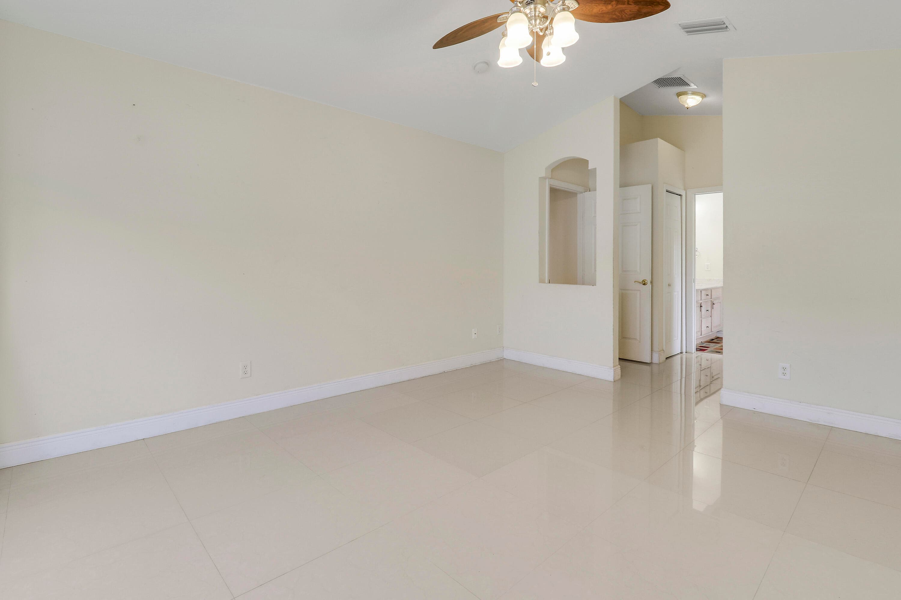 2085 SW Aladdin Street, Port St. Lucie, FL 34953 20