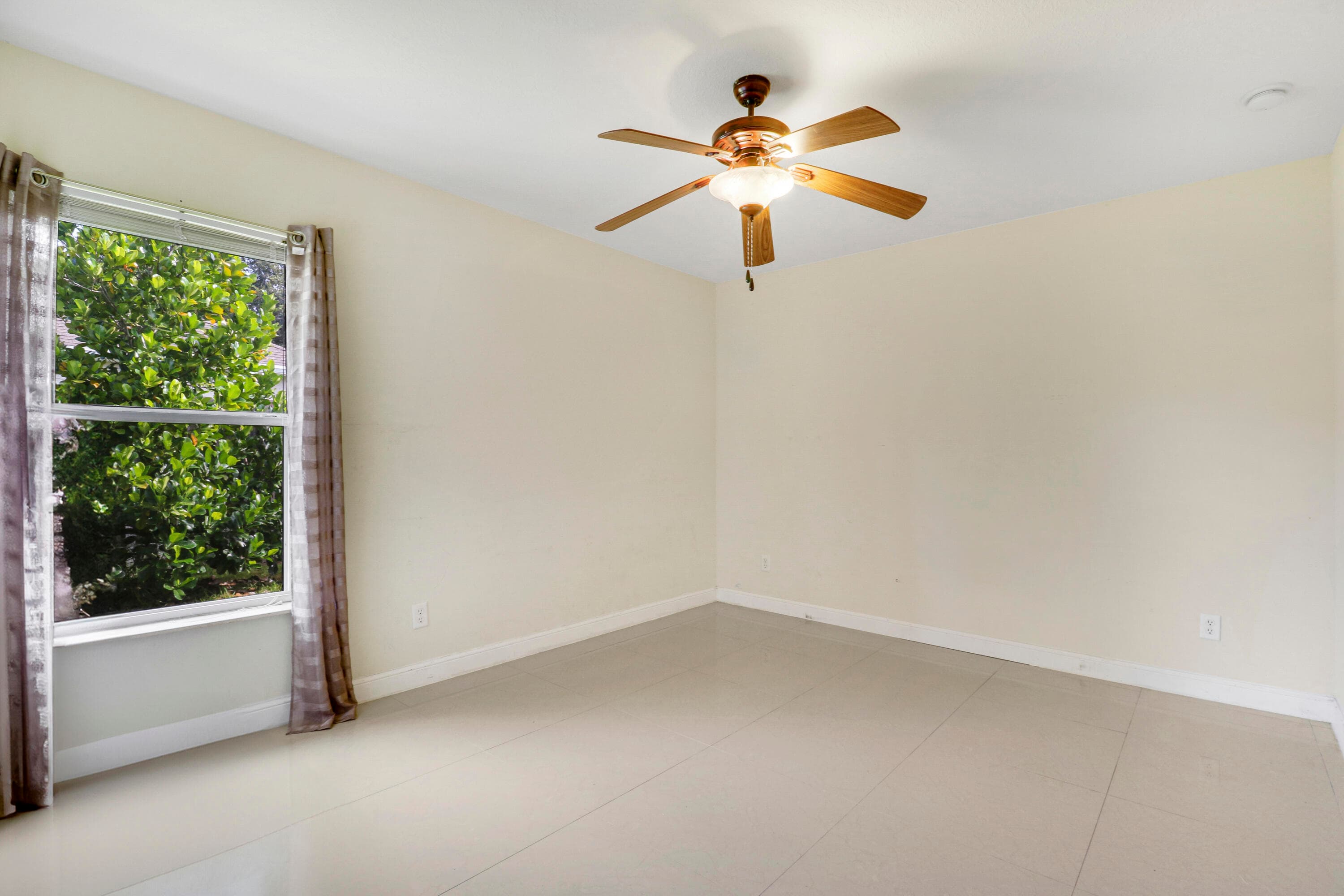 2085 SW Aladdin Street, Port St. Lucie, FL 34953 25