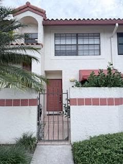 307 Liberty Court, Deerfield Beach, FL 33442