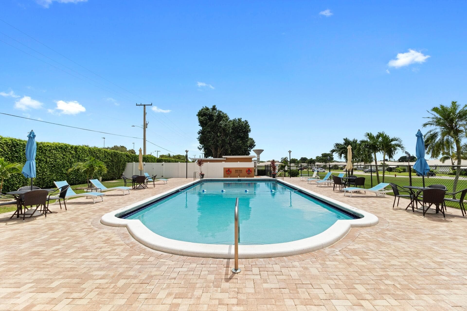 200 South Boulevard A, Boynton Beach, FL 33435 18