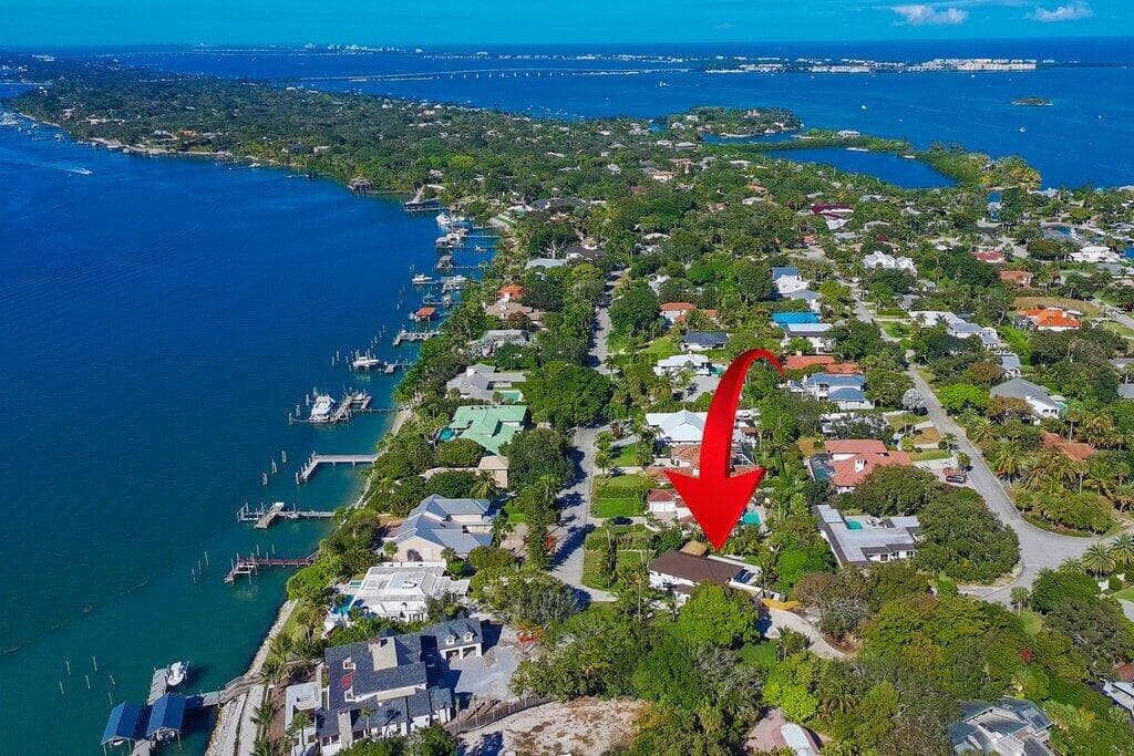 37 E High Point Road, Sewalls Point, FL 34996 54