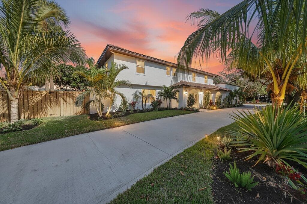 37 E High Point Road, Sewalls Point, FL 34996 2