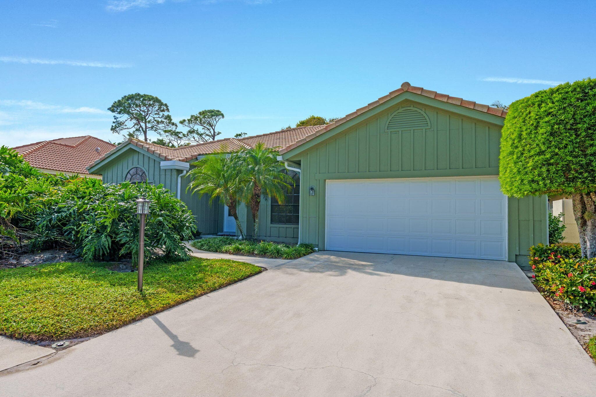 9055 Cypress Hollow Drive, Palm Beach Gardens, FL 33418 4