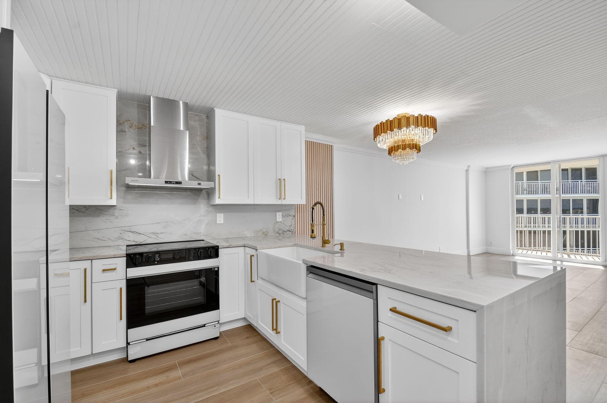 3540 S. Ocean Boulevard 810, South Palm Beach, FL 33480 5