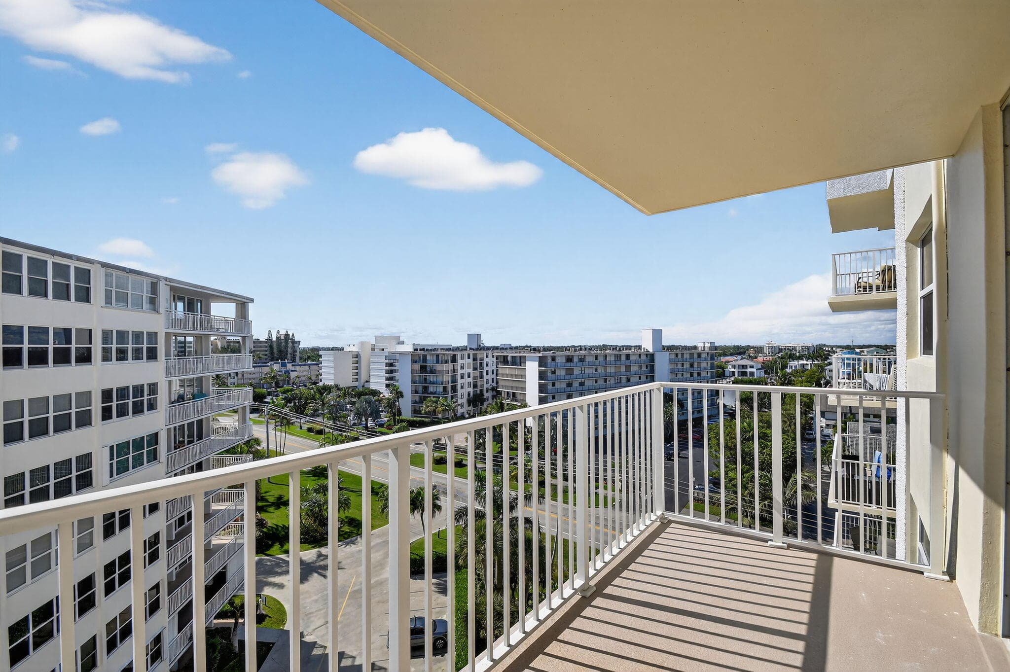 3540 S. Ocean Boulevard 810, South Palm Beach, FL 33480 18