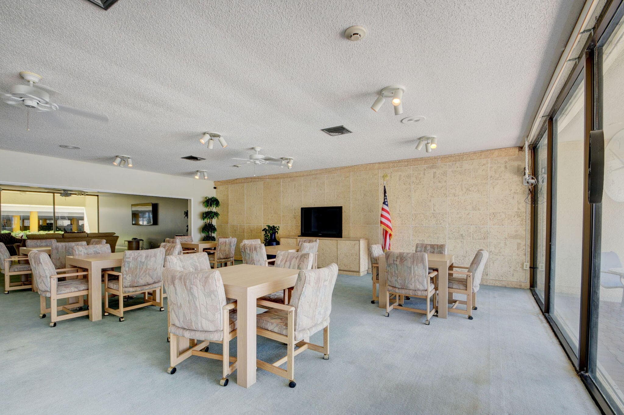 3540 S. Ocean Boulevard 810, South Palm Beach, FL 33480 54