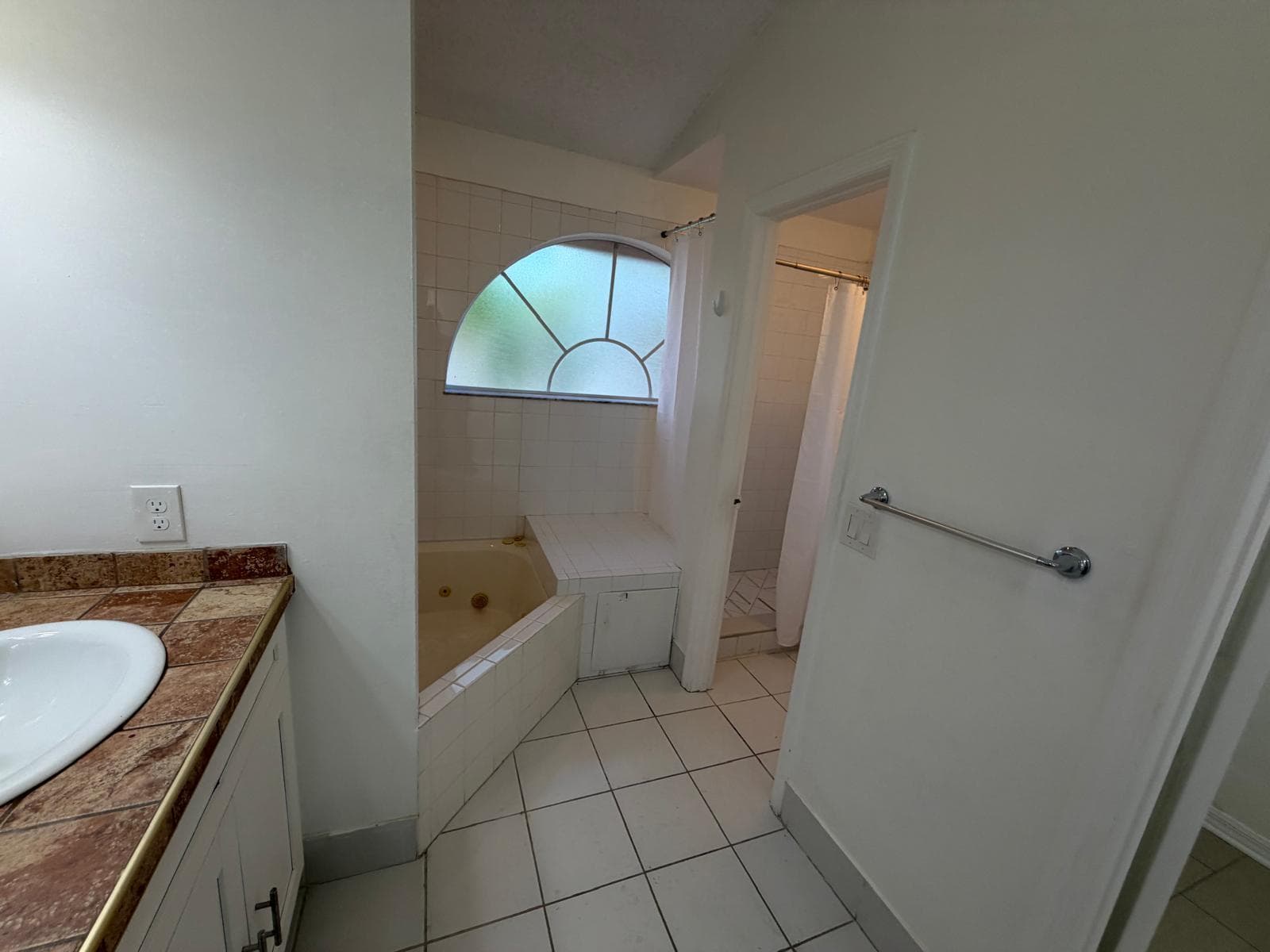 3780 Amalfi Drive 3780, Hollywood, FL 33021 46