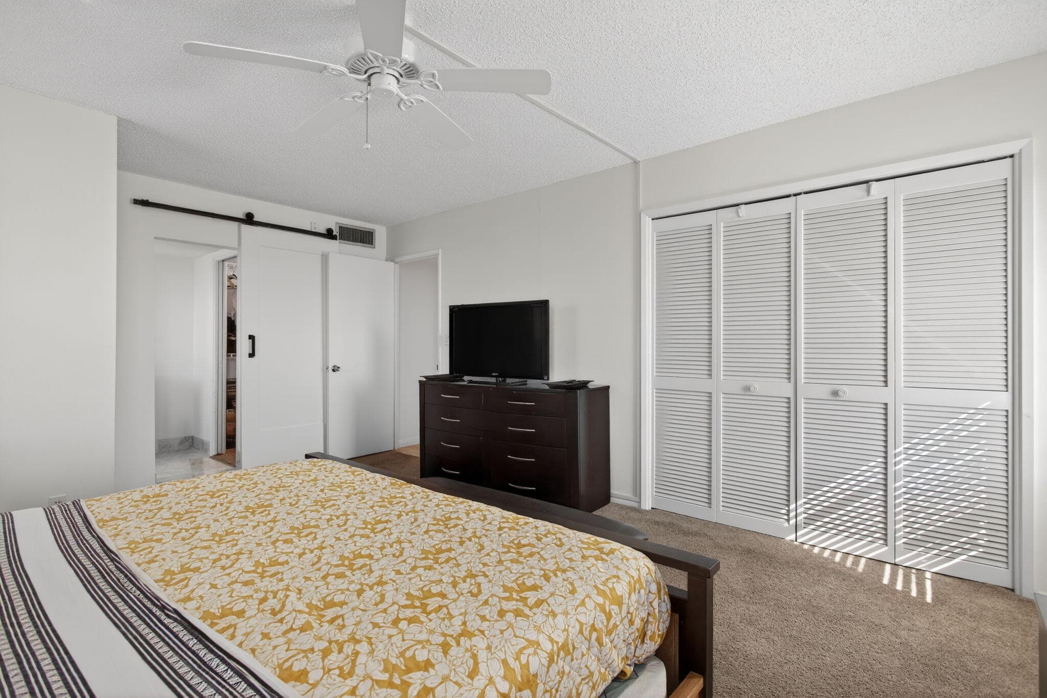 3960 Oaks Clubhouse Drive, Pompano Beach, FL 33069 10