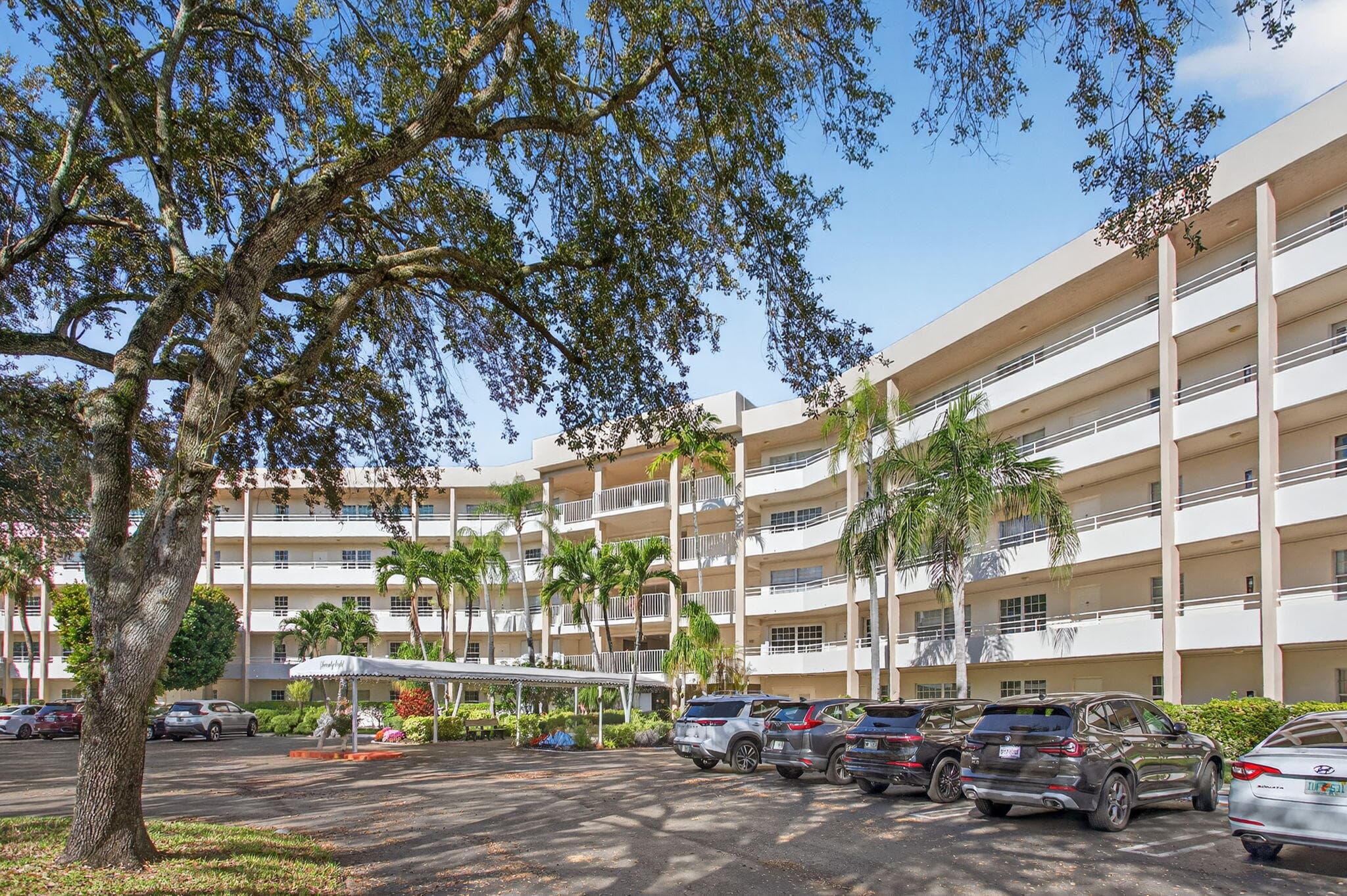 3960 Oaks Clubhouse Drive, Pompano Beach, FL 33069 58