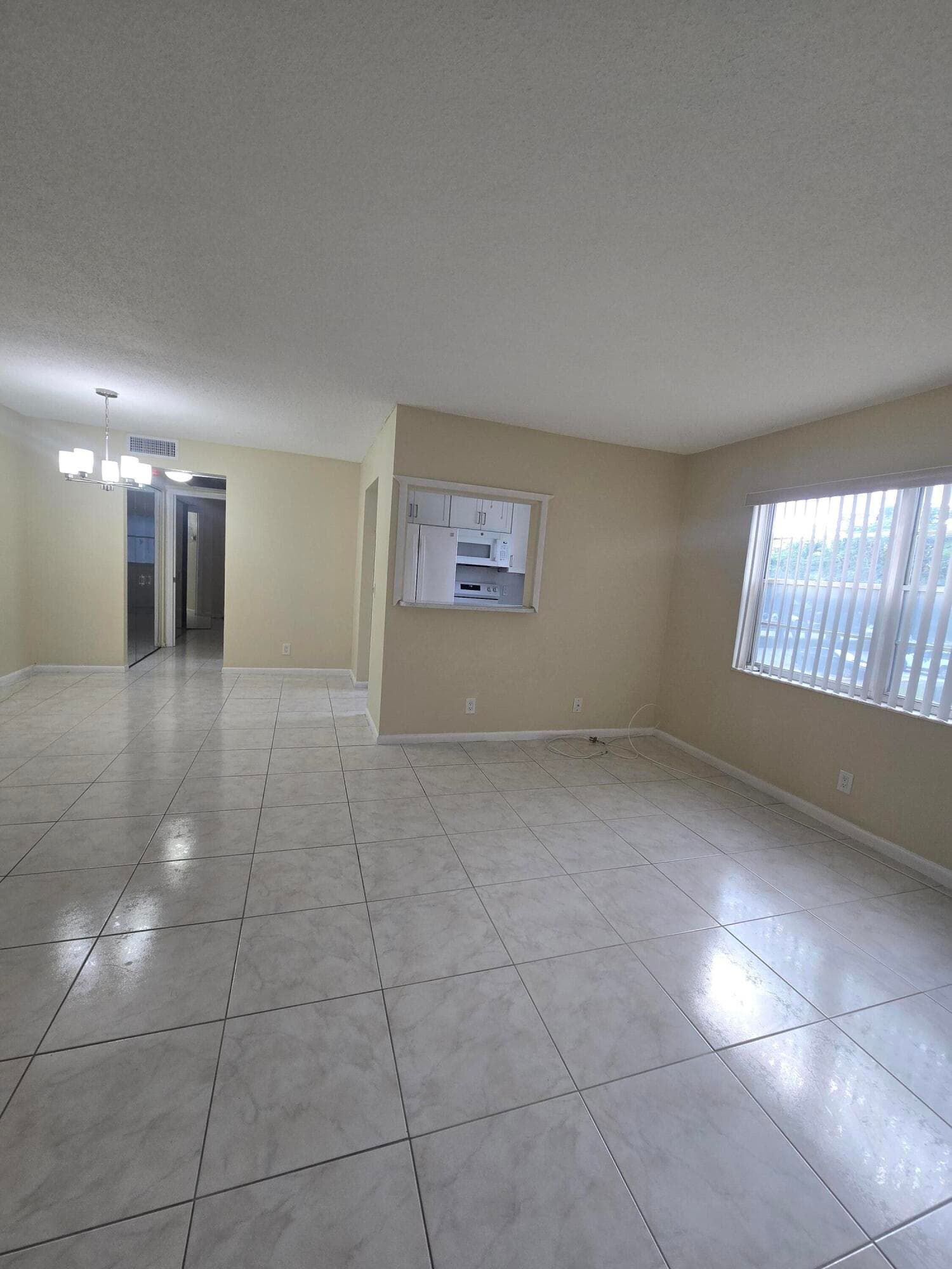 17 Cambridge A, West Palm Beach, FL 33417 12