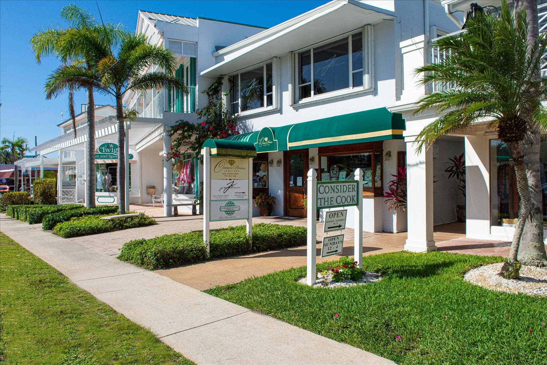 2706 10th Avenue, Vero Beach, FL 32960 34