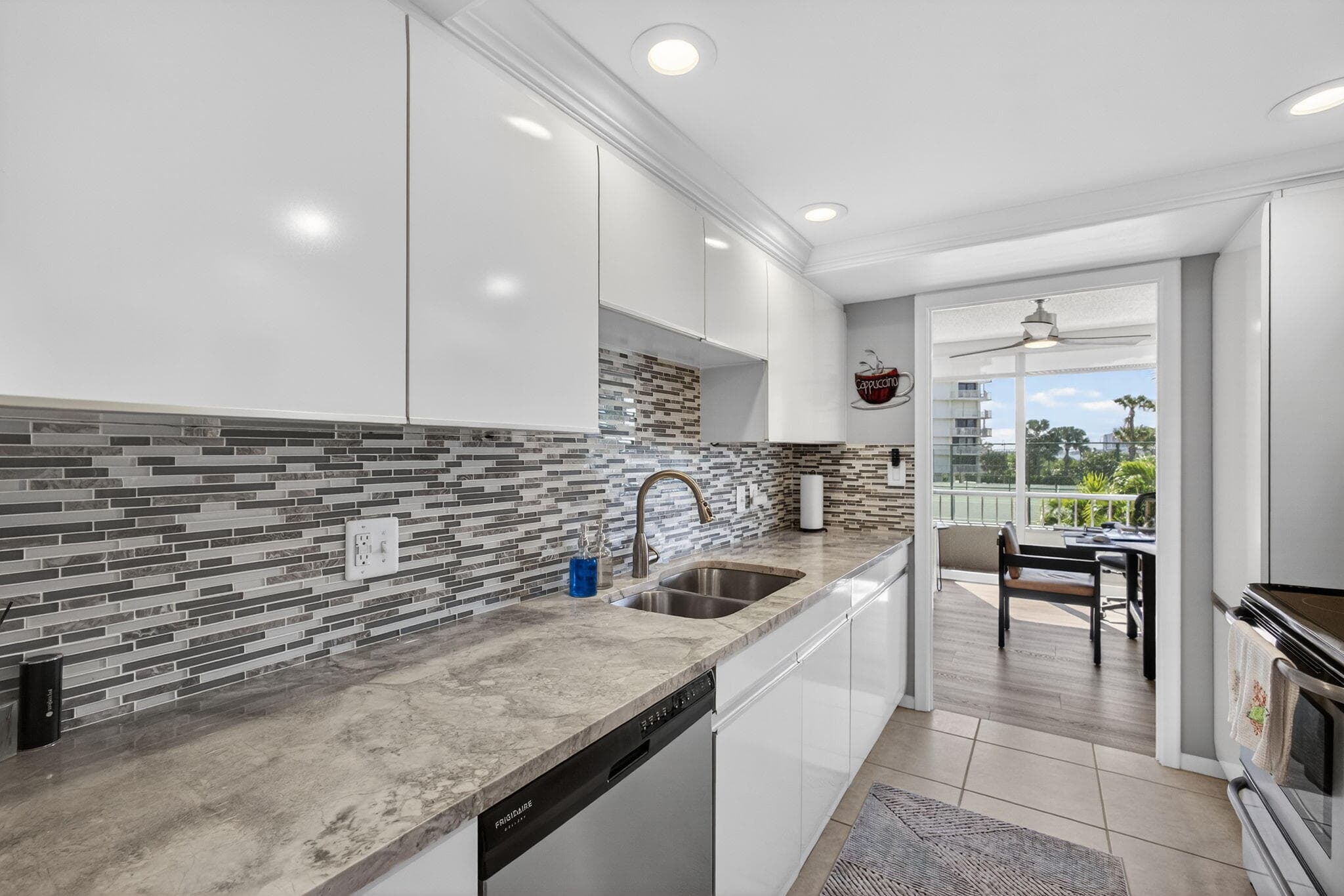 5510 N Ocean Drive 2d, Singer Island, FL 33404 5