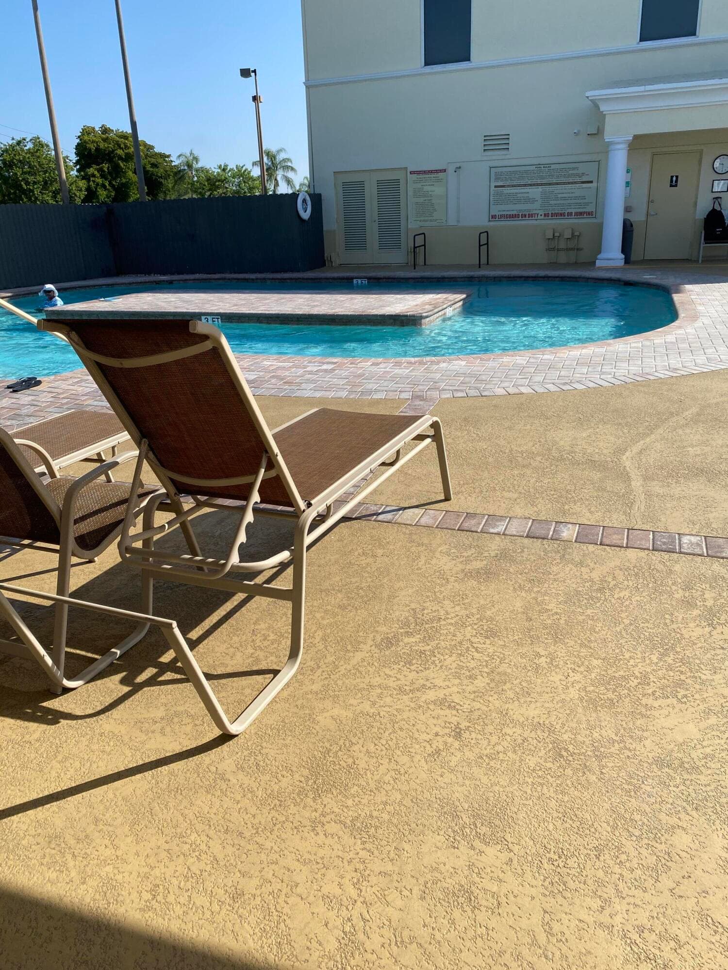 19 Golfs Edge F, West Palm Beach, FL 33417 19