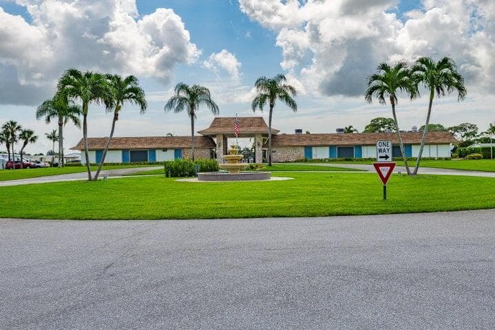 53021 Del Rio Bay, Boynton Beach, FL 33436 22