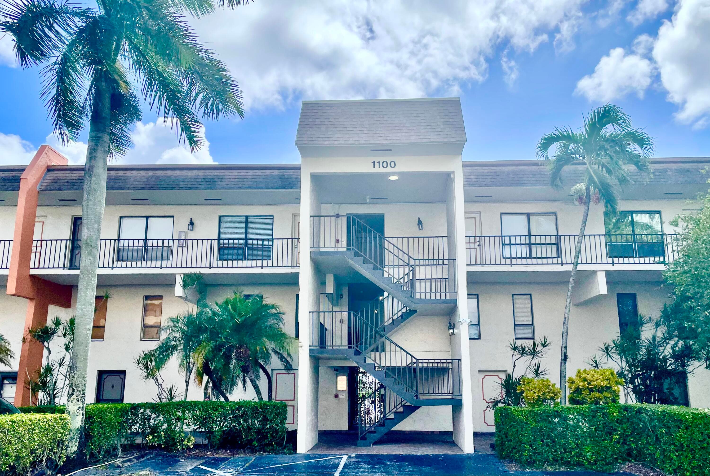 1100 Crystal Lake Drive 207, Deerfield Beach, FL 33064 22
