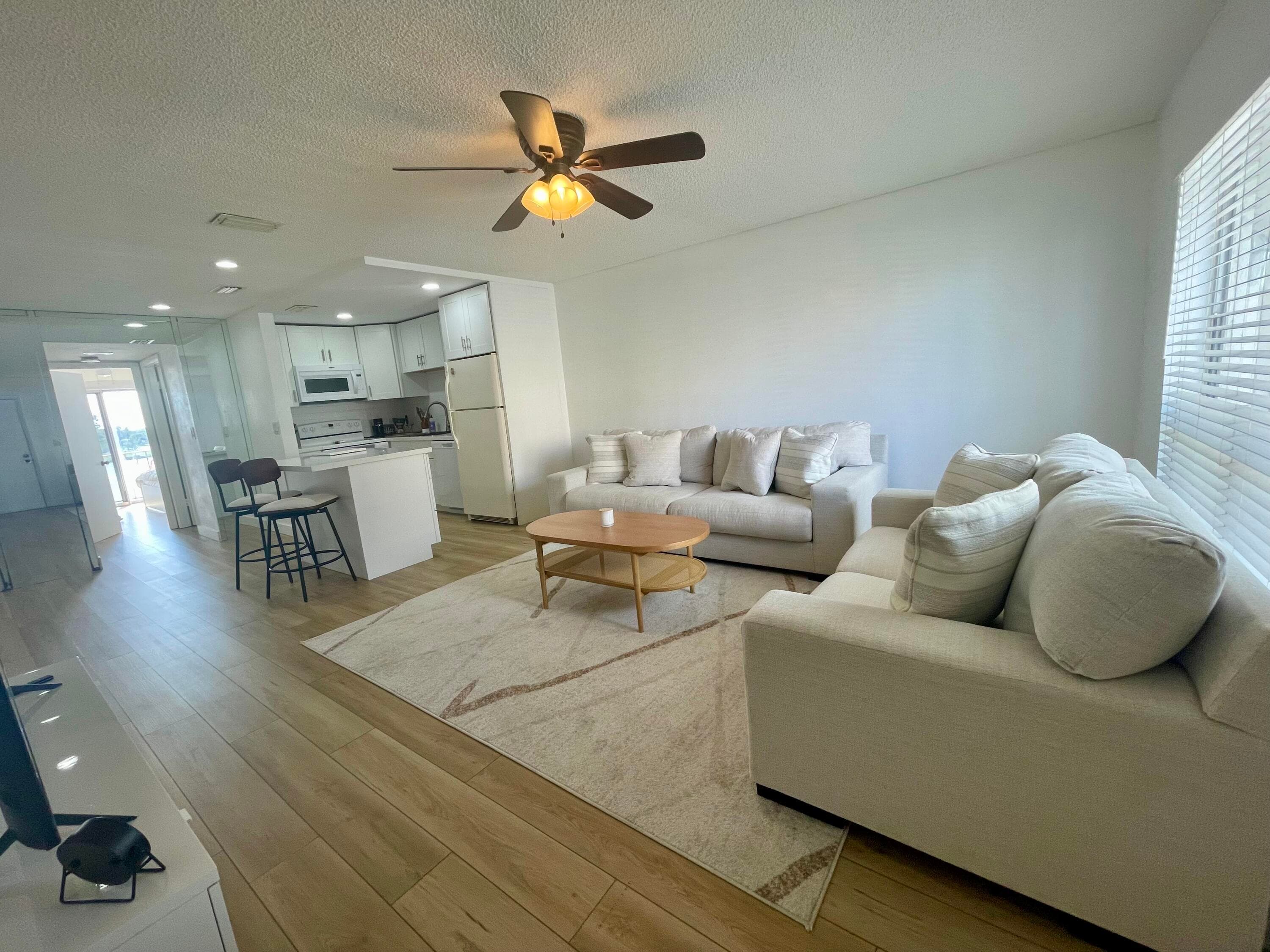 1100 Crystal Lake Drive 207, Deerfield Beach, FL 33064 5