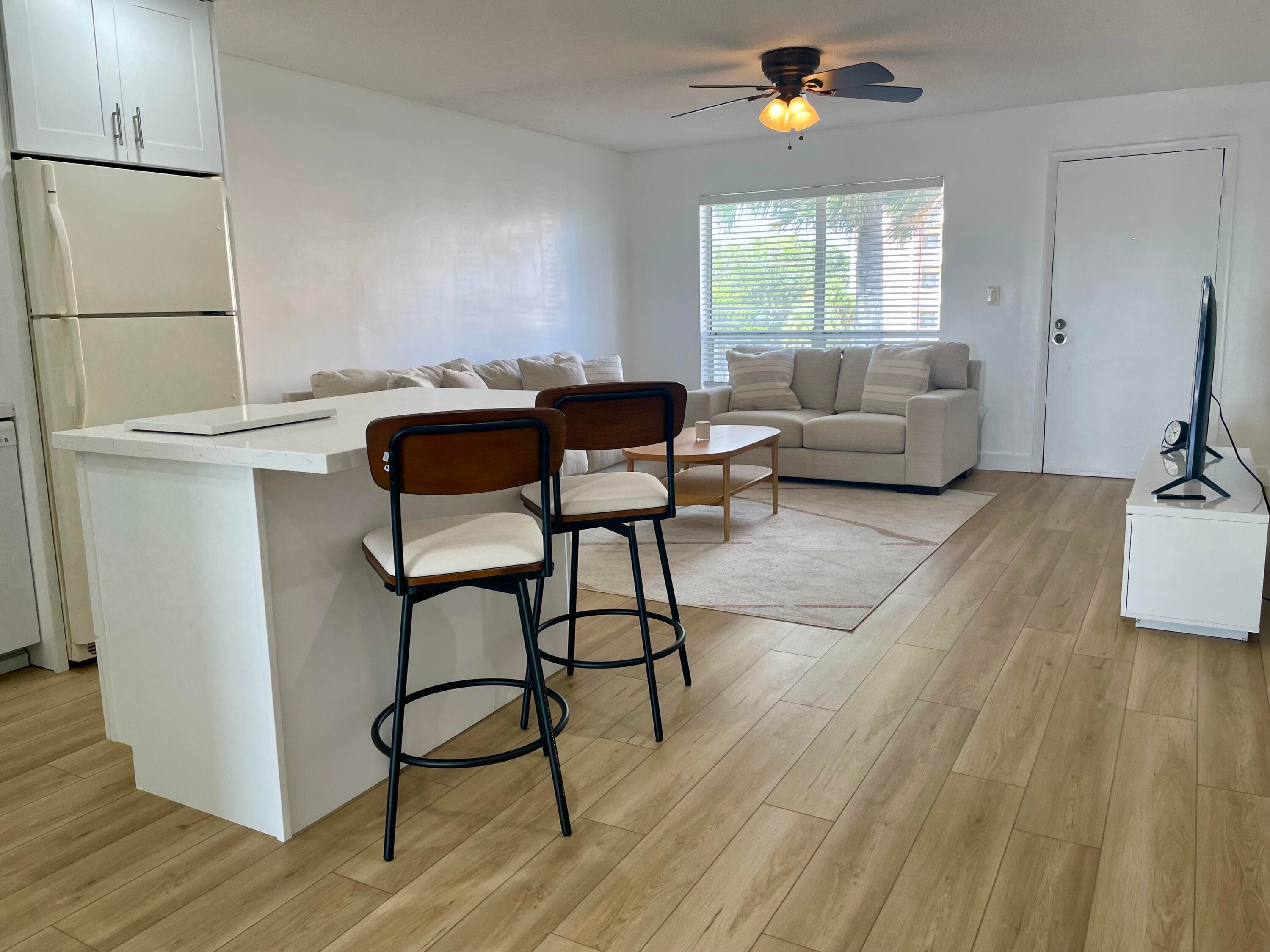 1100 Crystal Lake Drive 207, Deerfield Beach, FL 33064 10