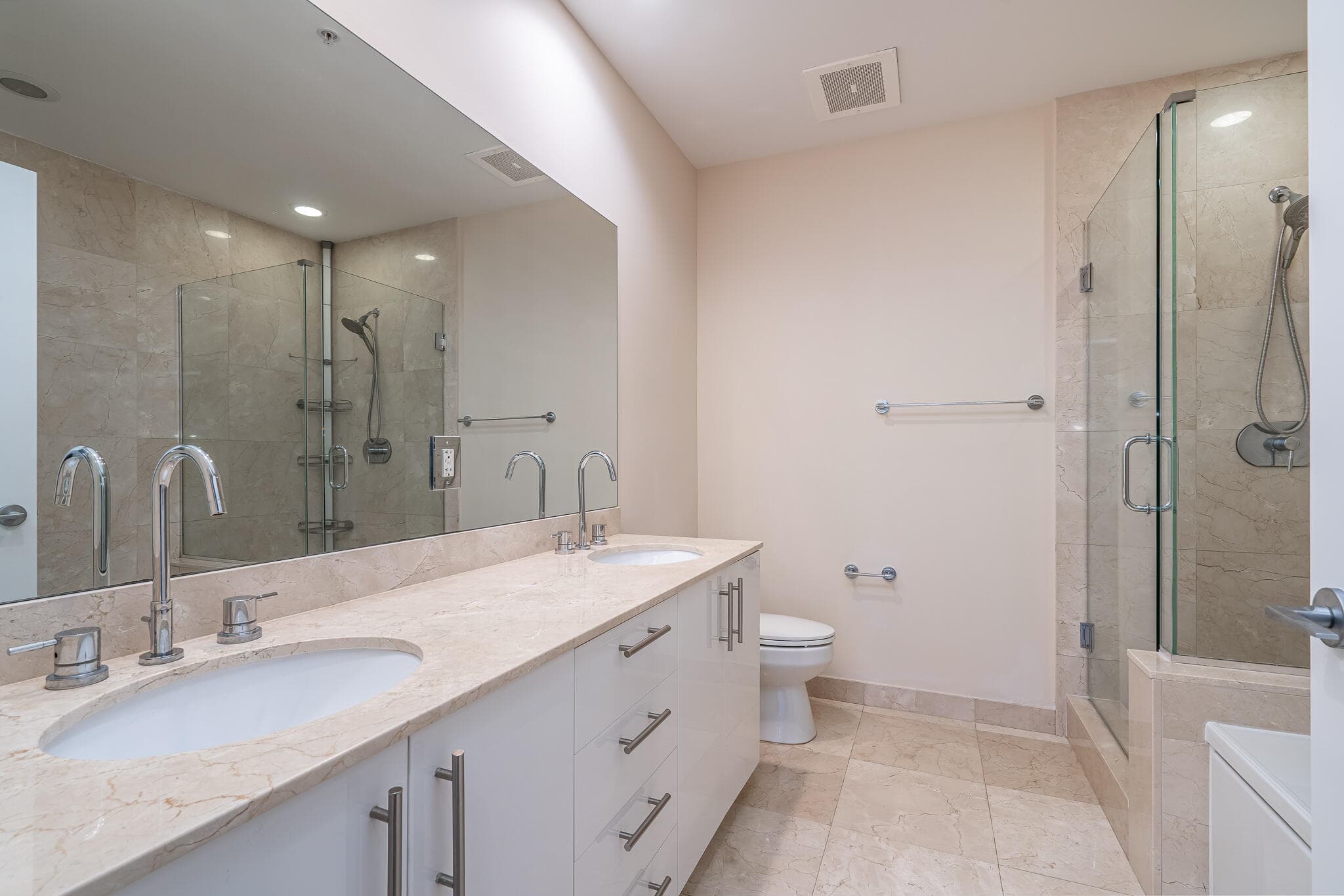 550 Okeechobee Boulevard Lph-06, West Palm Beach, FL 33401 17