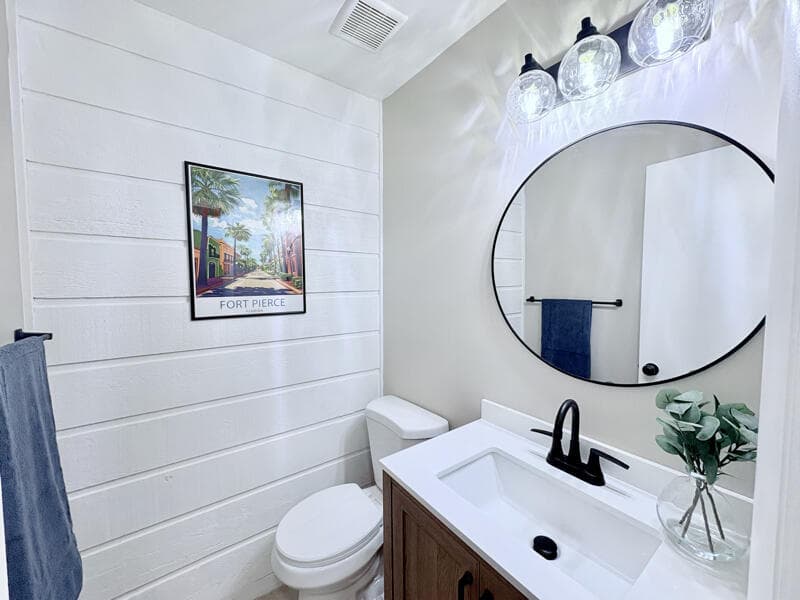 2050 Oleander Boulevard 2-205, Fort Pierce, FL 34950 8