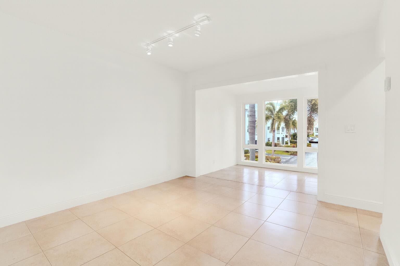 32 Colonial Club Drive 203, Boynton Beach, FL 33435 15
