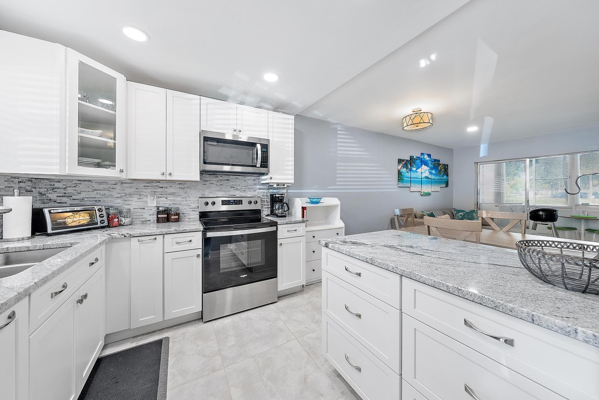 725 Lori Drive 111, Palm Springs, FL 33461 4
