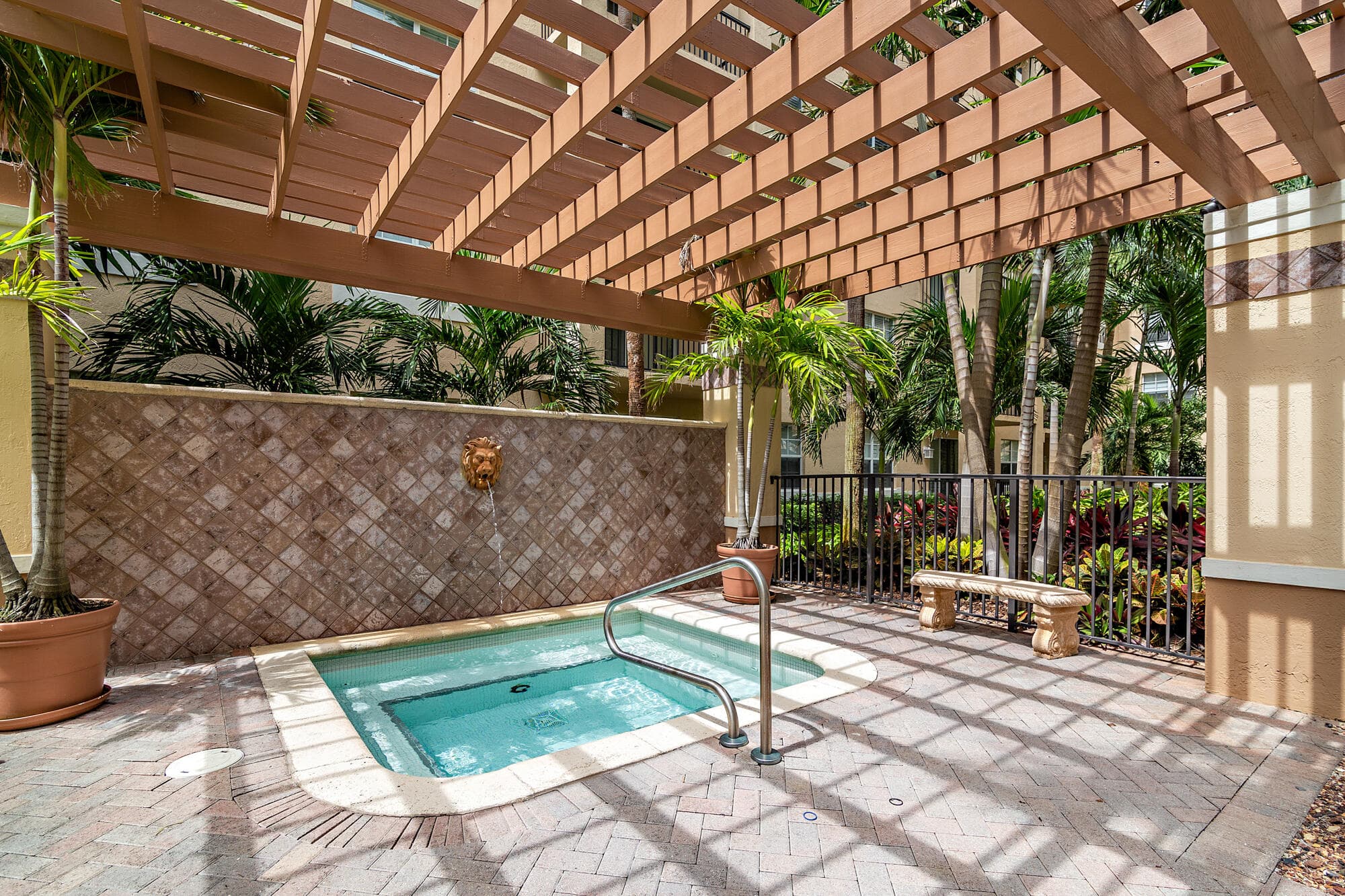 1801 N Flagler Drive 639, West Palm Beach, FL 33407 22