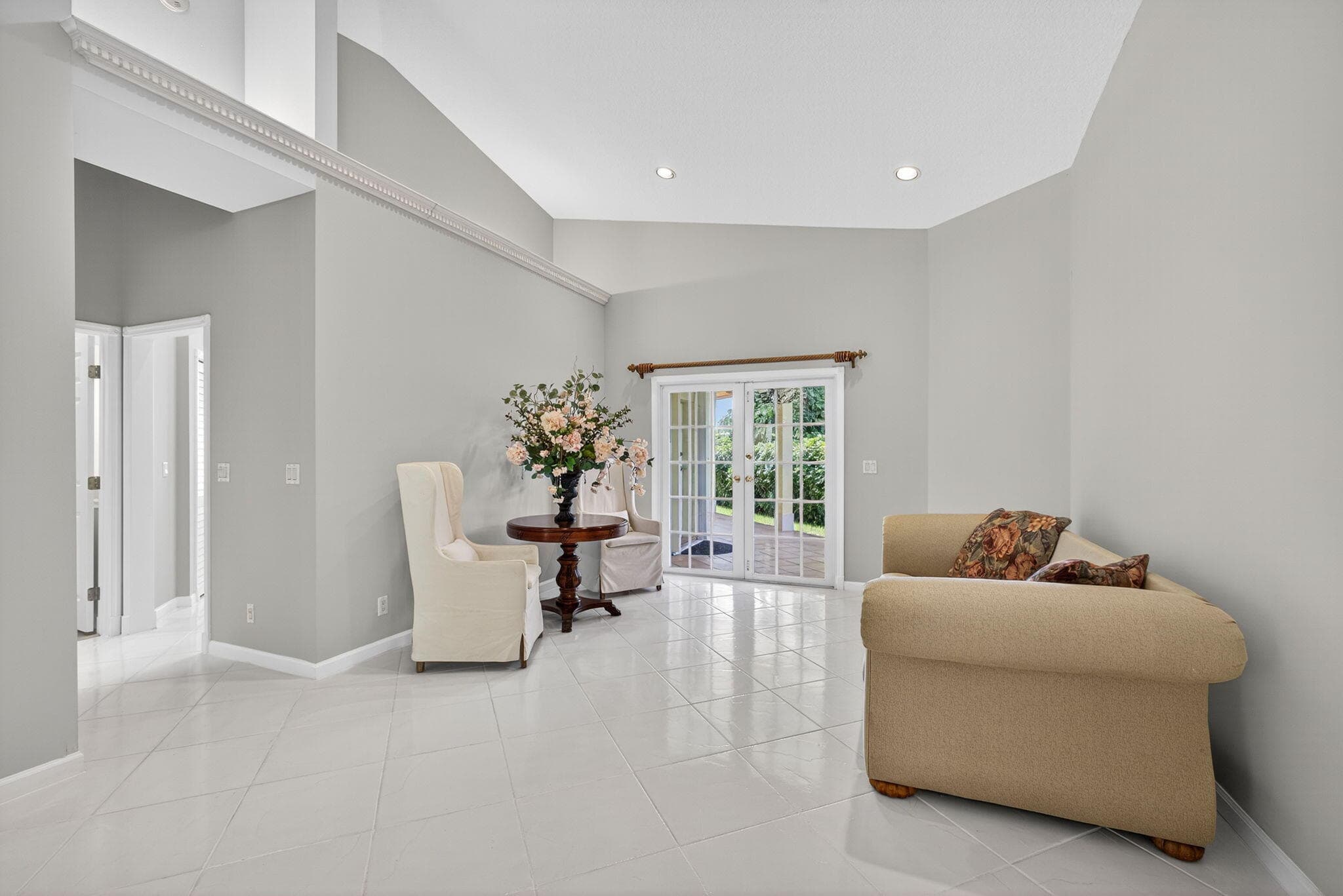 1052 W Shore Drive, West Palm Beach, FL 33406 13