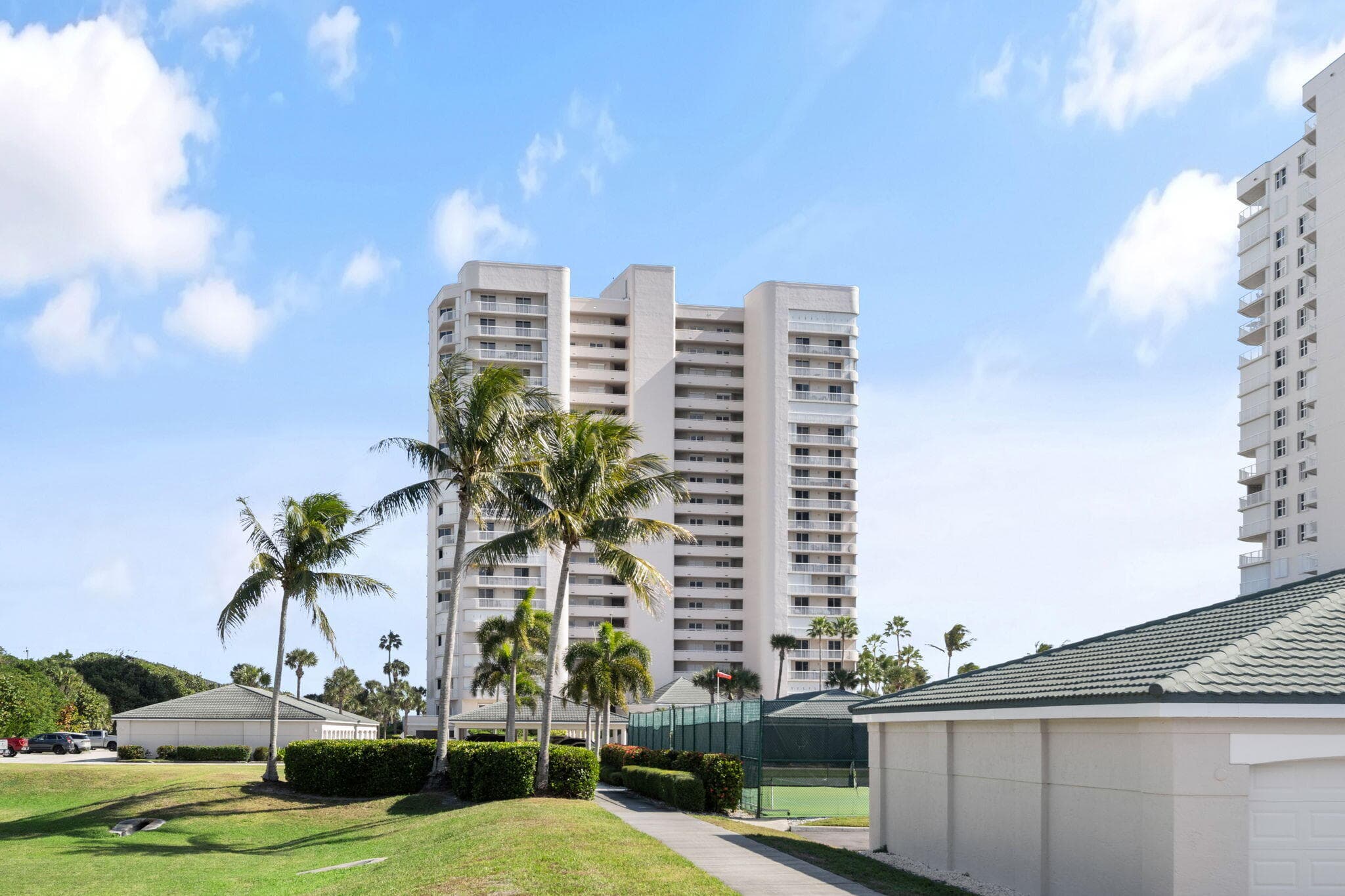 5051 N Highway A1a 12-1, Hutchinson Island, FL 34949 4
