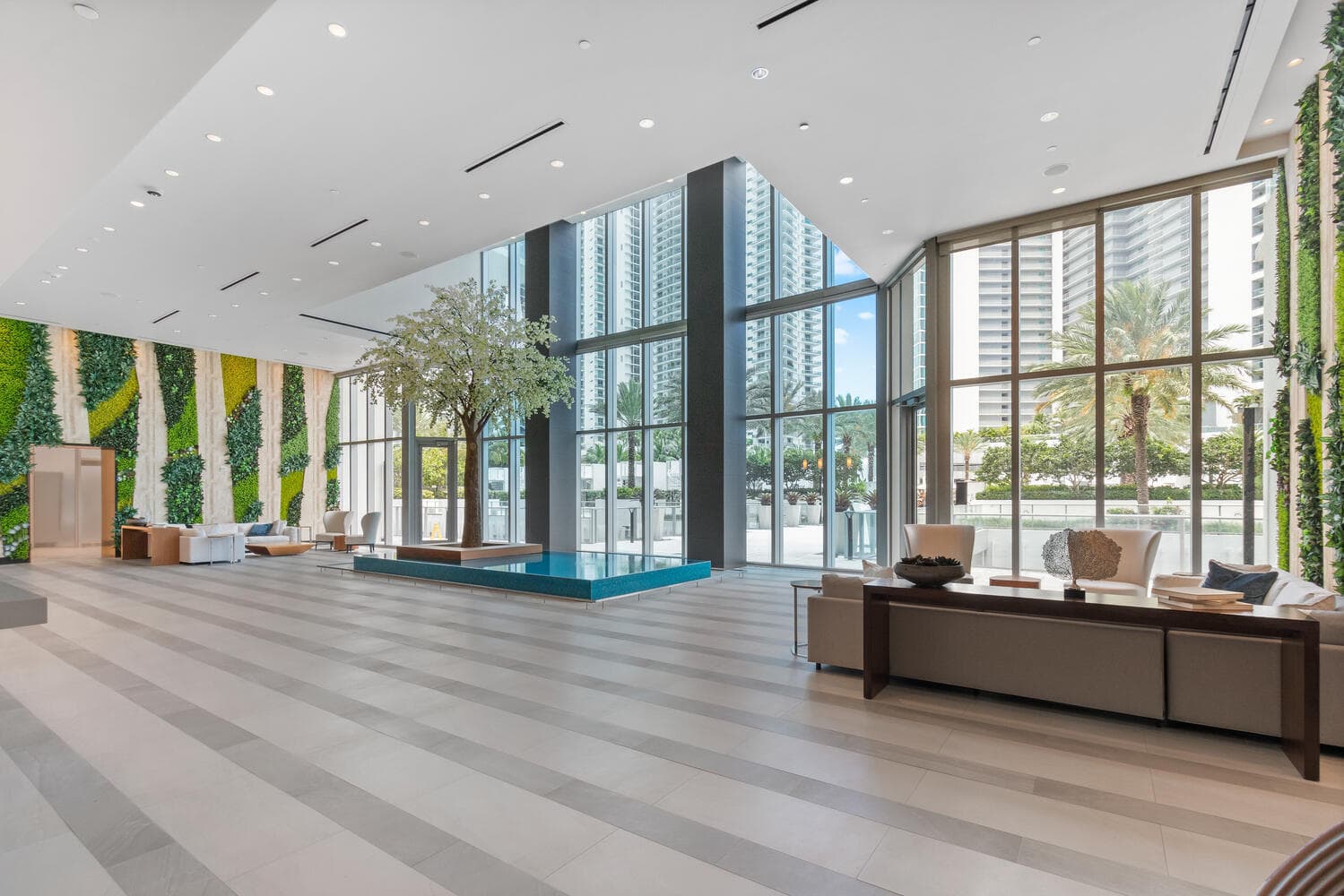 851 NE 1st Avenue 306, Miami, FL 33132 17