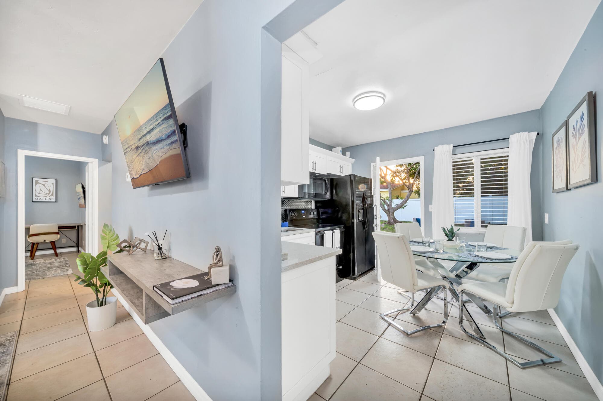 3331 Lake Avenue, West Palm Beach, FL 33405 6