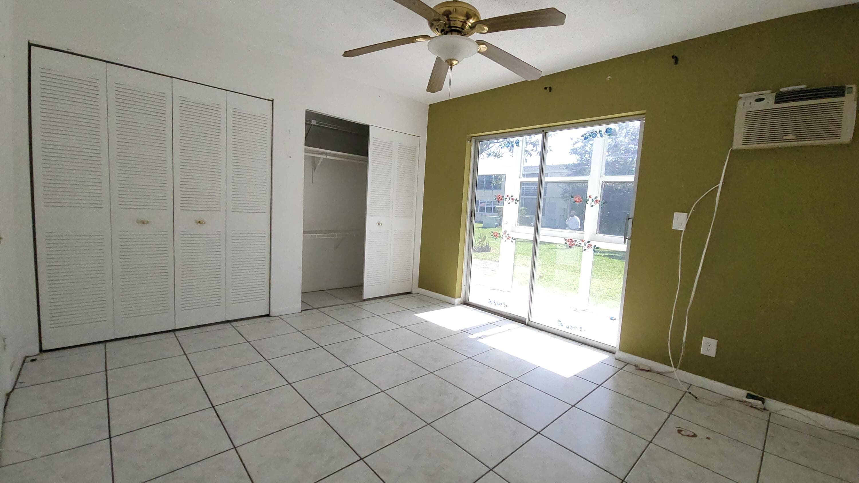 23 Kingswood B, West Palm Beach, FL 33417 10