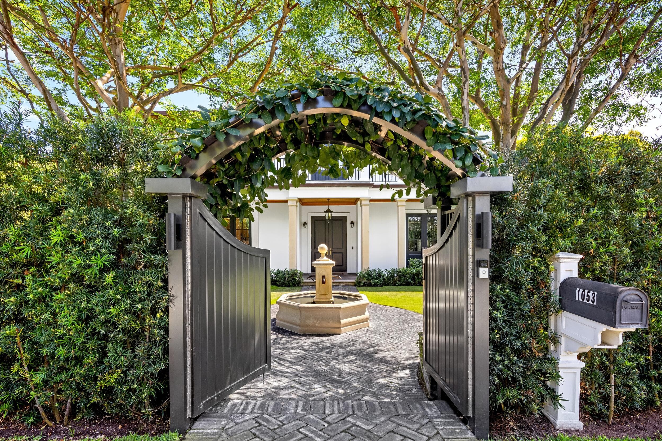 1053 N Lake Way, Palm Beach, FL 33480 2