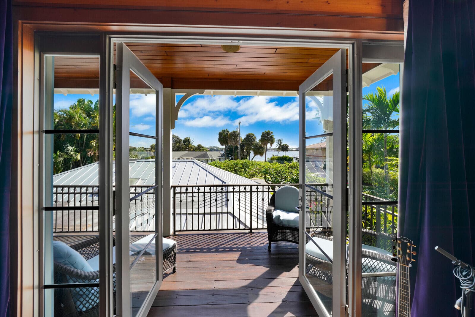 137 S Oak Street, Lantana, FL 33462 23