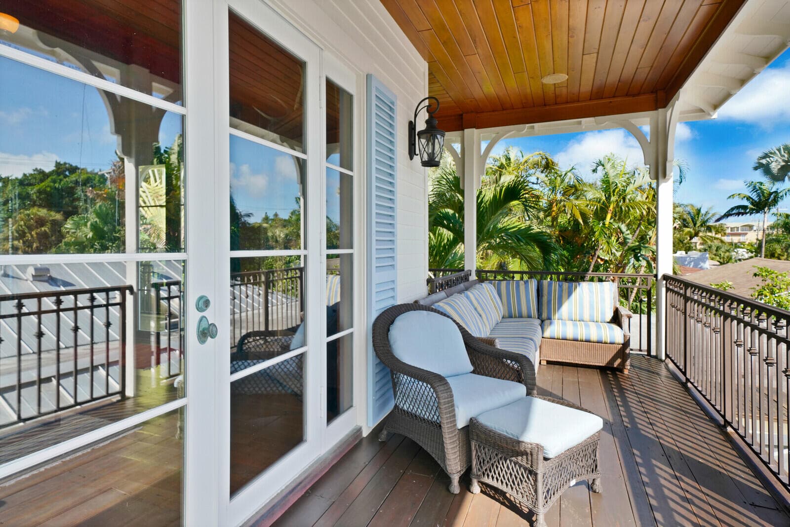 137 S Oak Street, Lantana, FL 33462 24