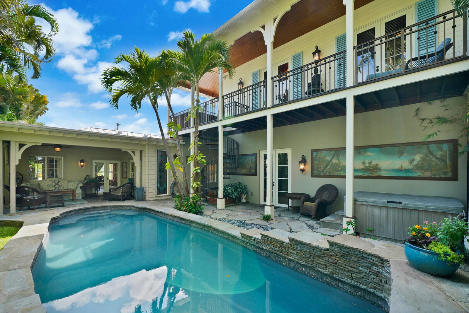 137 S Oak Street, Lantana, FL 33462 32