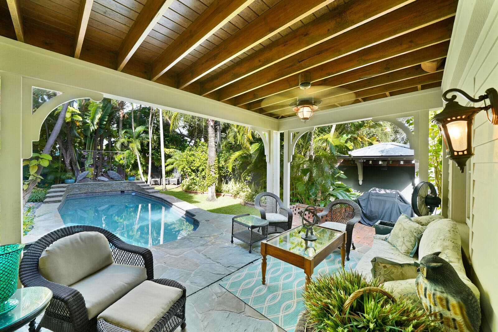 137 S Oak Street, Lantana, FL 33462 33