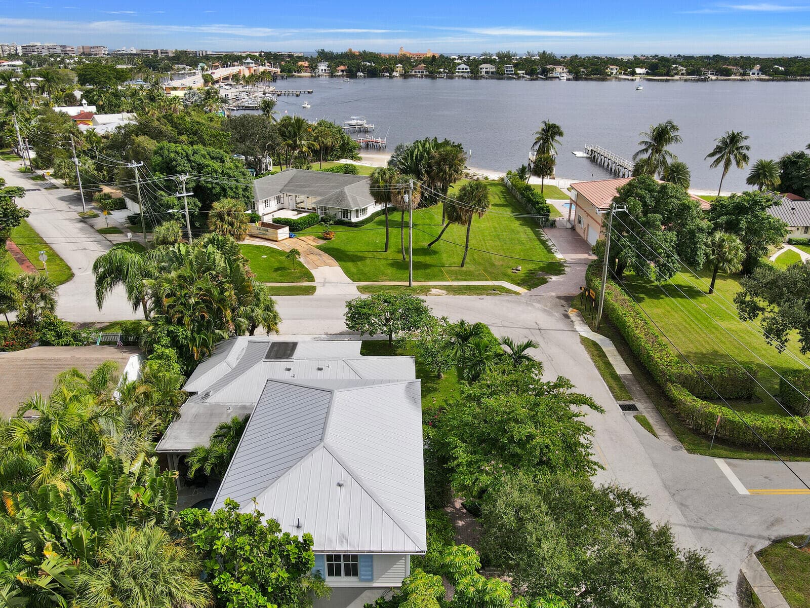 137 S Oak Street, Lantana, FL 33462 59