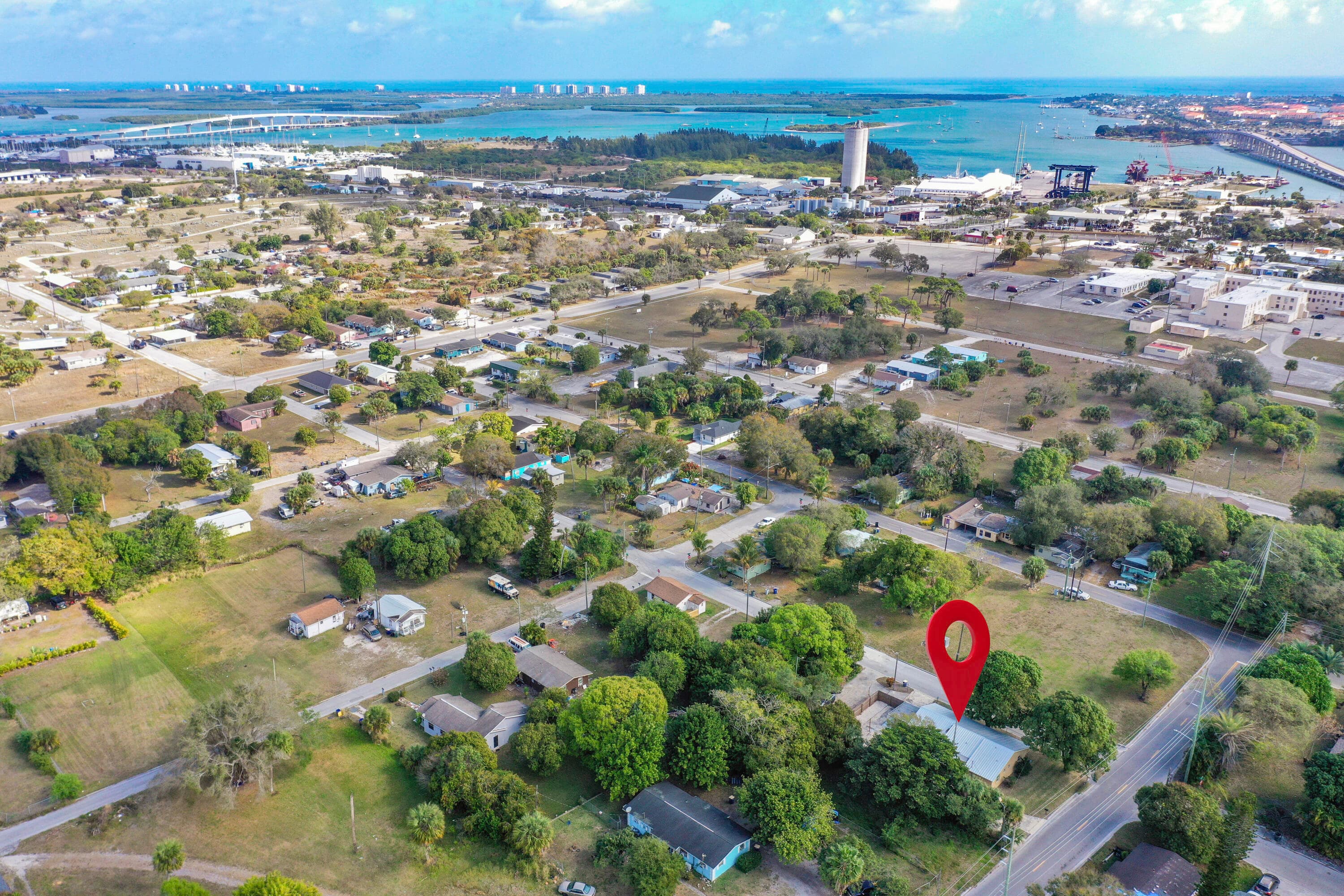 1002 Avenue E E, Fort Pierce, FL 34950 28