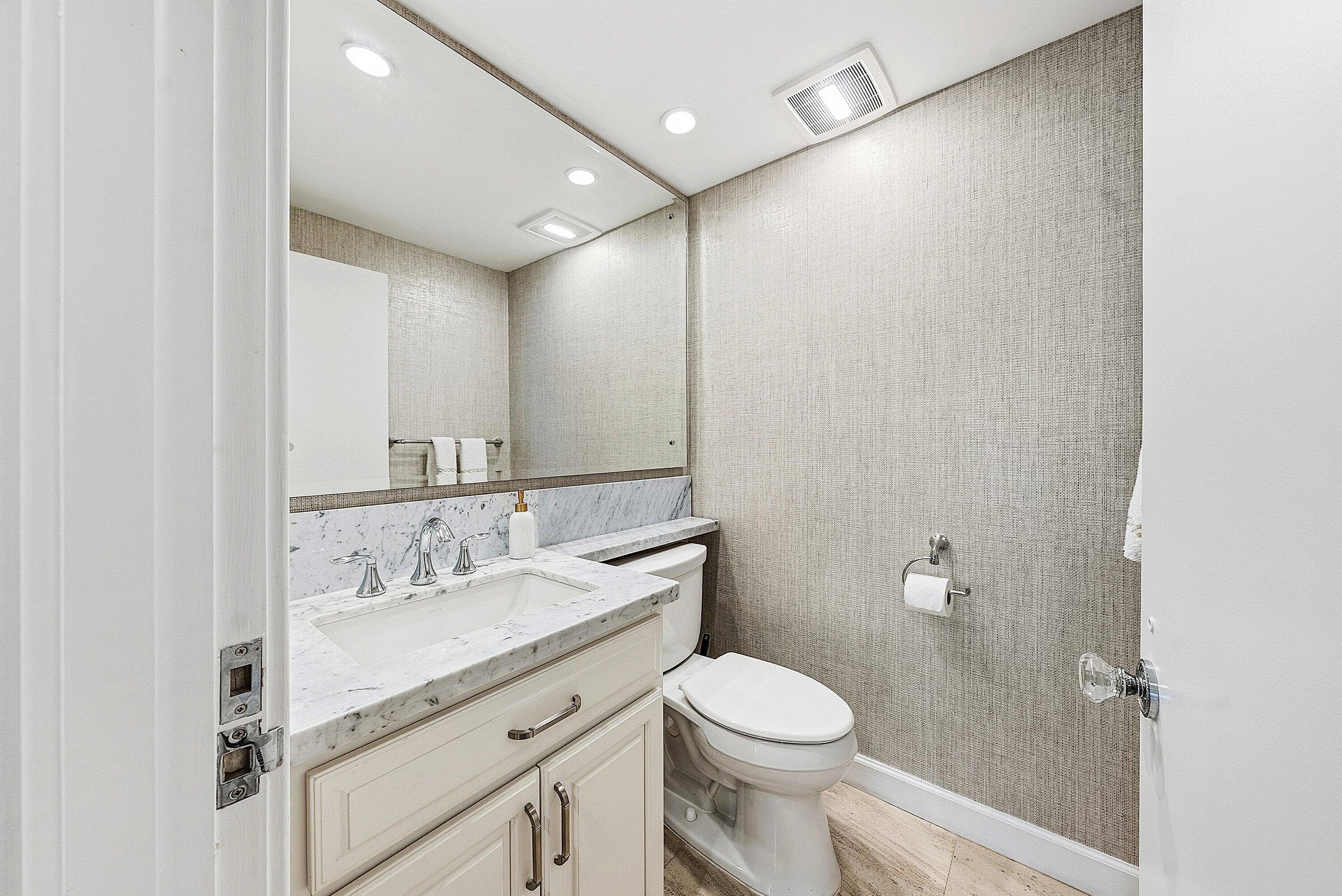 2001 SE Sailfish Point Boulevard 313, Stuart, FL 34996 26