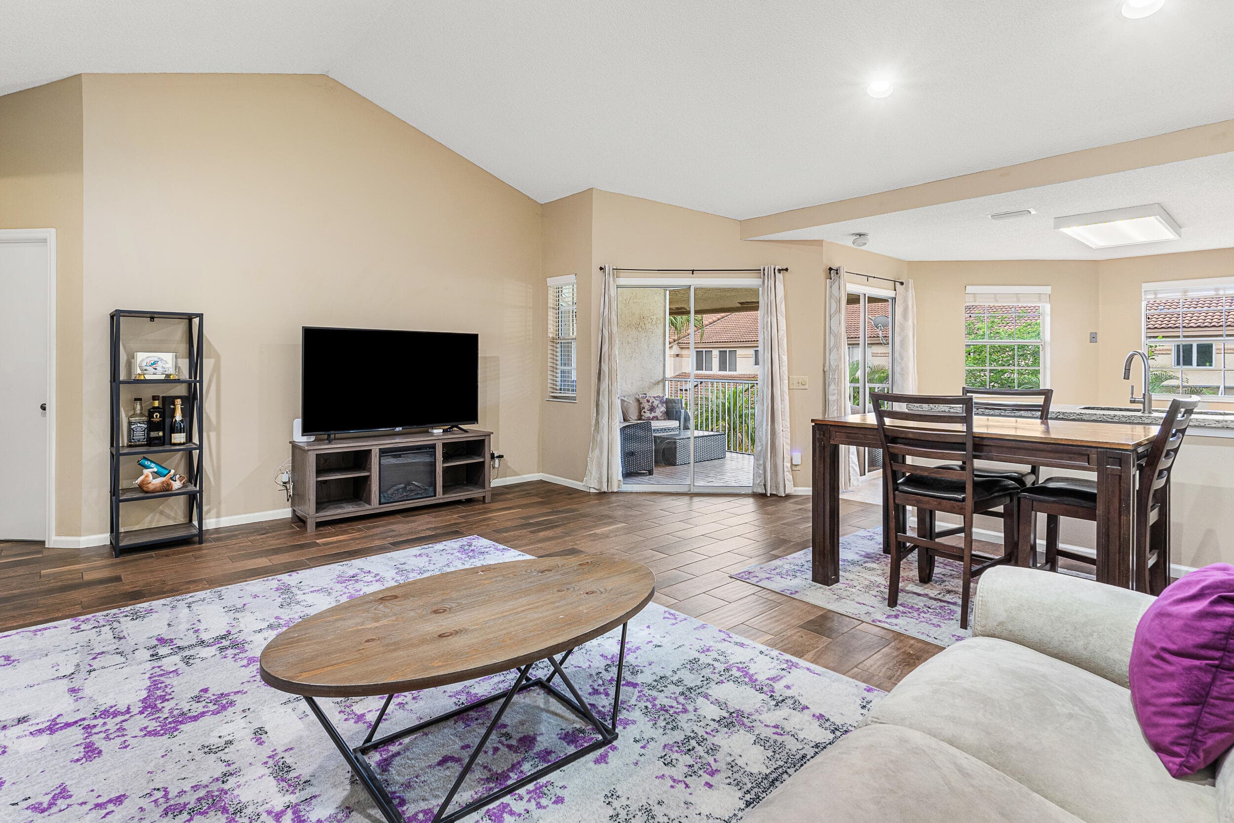 6626 Via Regina, Boca Raton, FL 33433 4