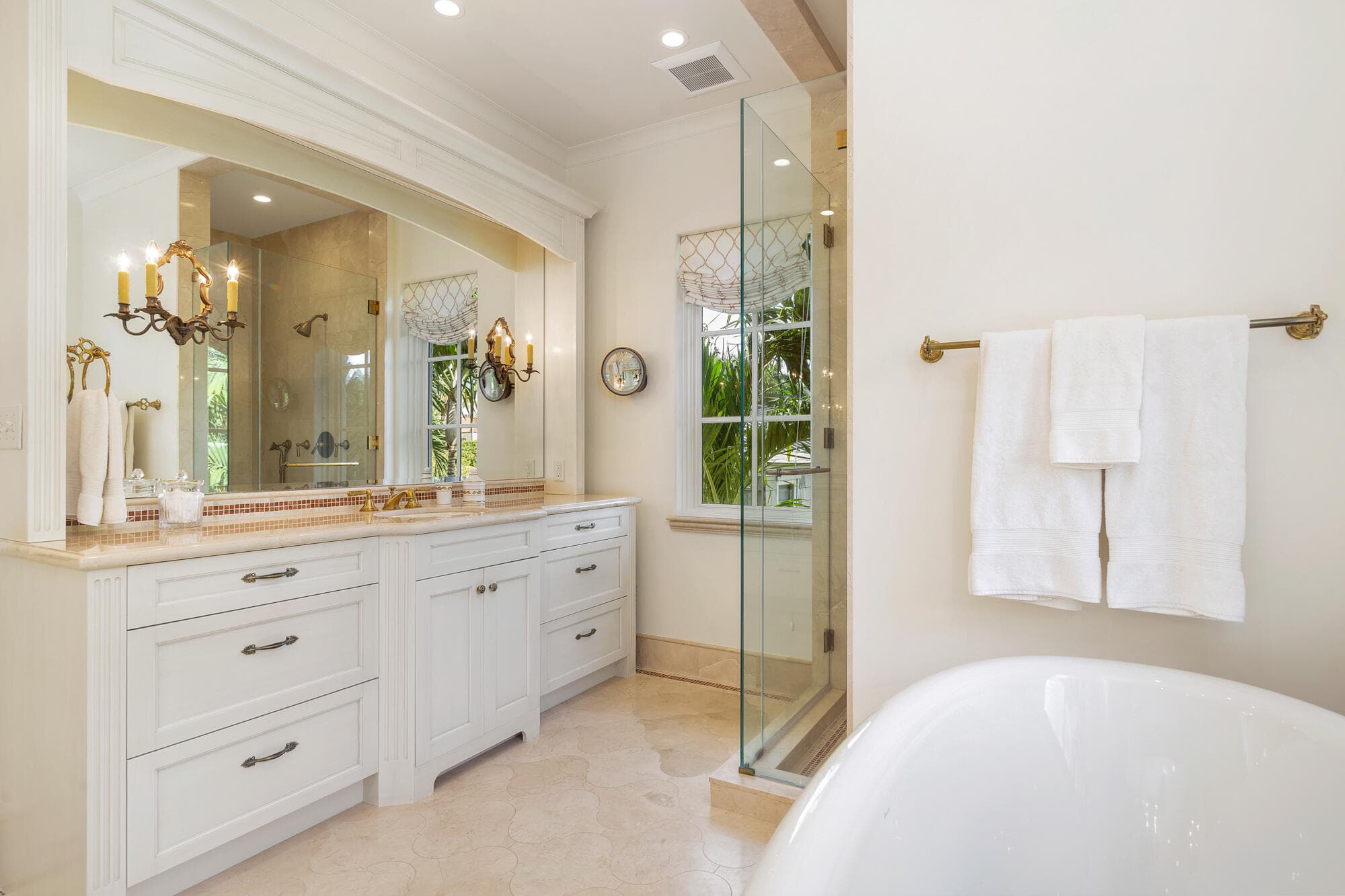 261 Seminole Avenue, Palm Beach, FL 33480 21