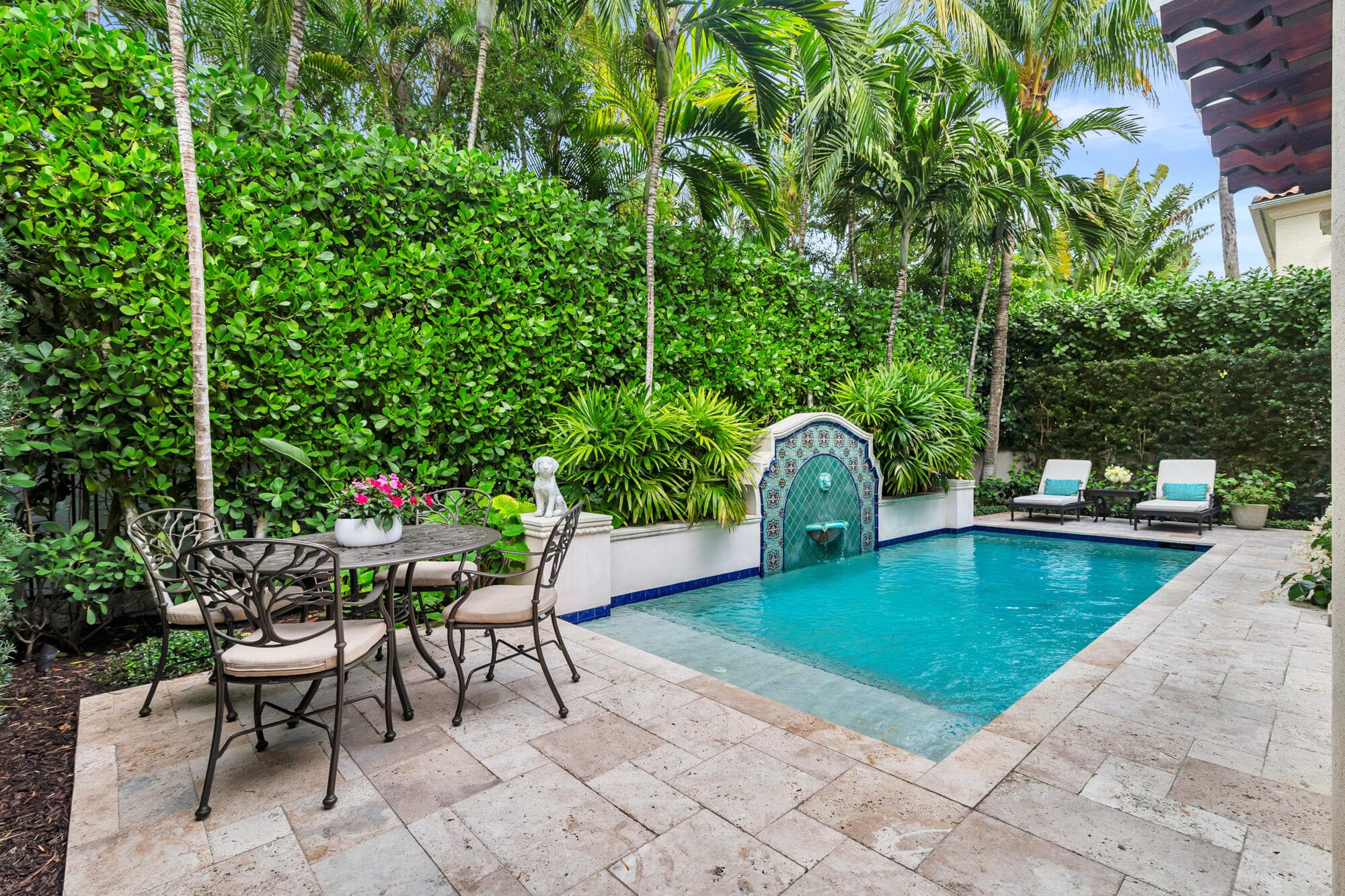 261 Seminole Avenue, Palm Beach, FL 33480 37