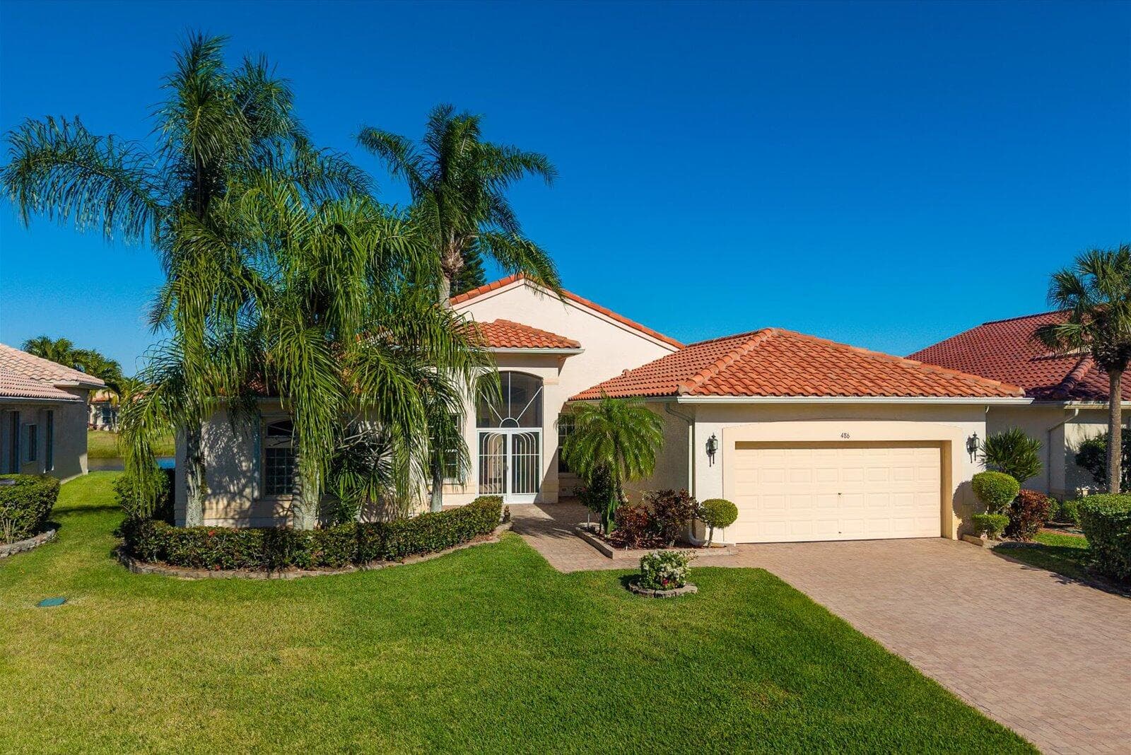 486 NW Blue Lake Drive, Port St. Lucie, FL 34986 2