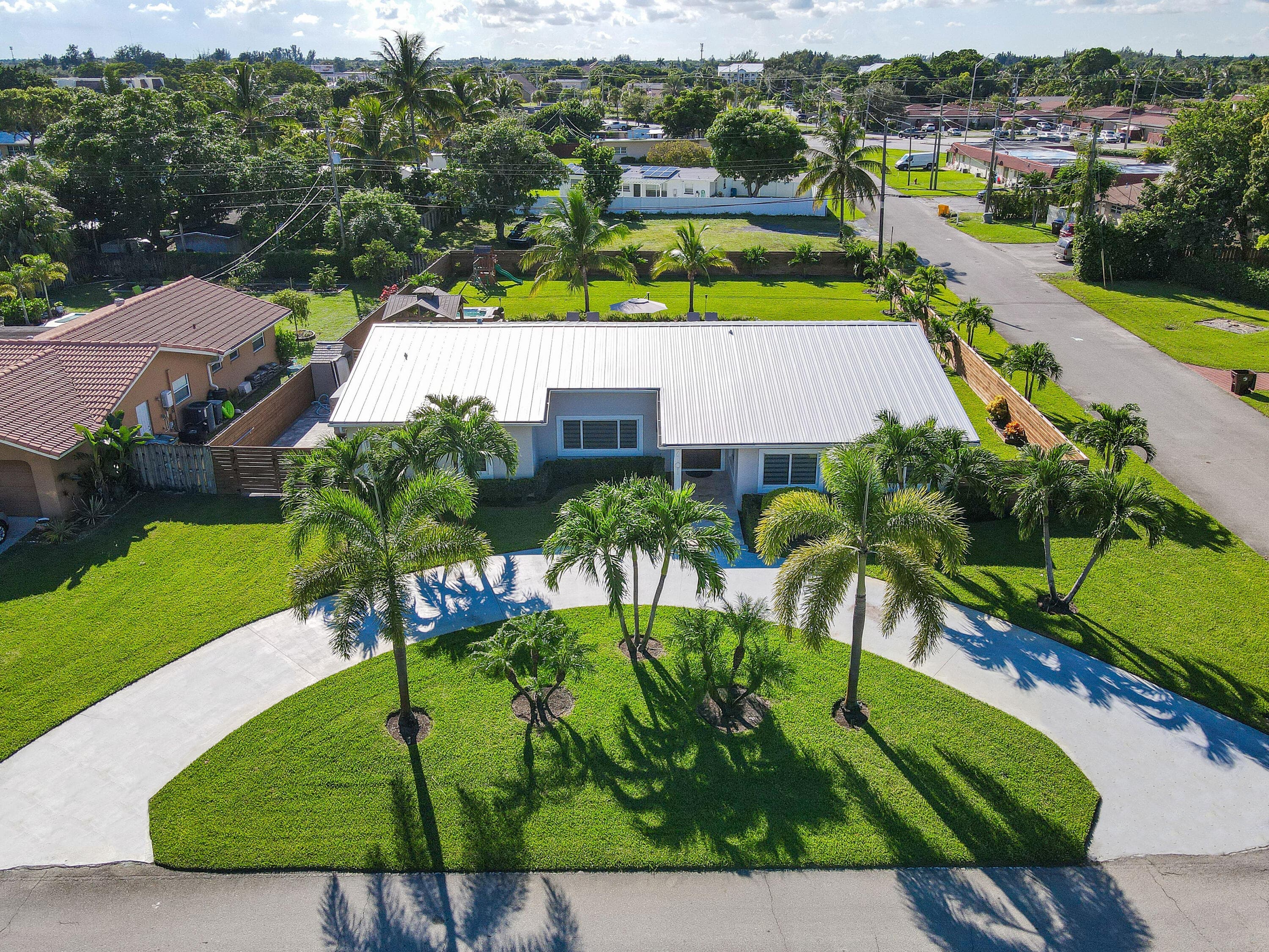 7101 W Lake Drive, Lake Clarke Shores, FL 33406 49
