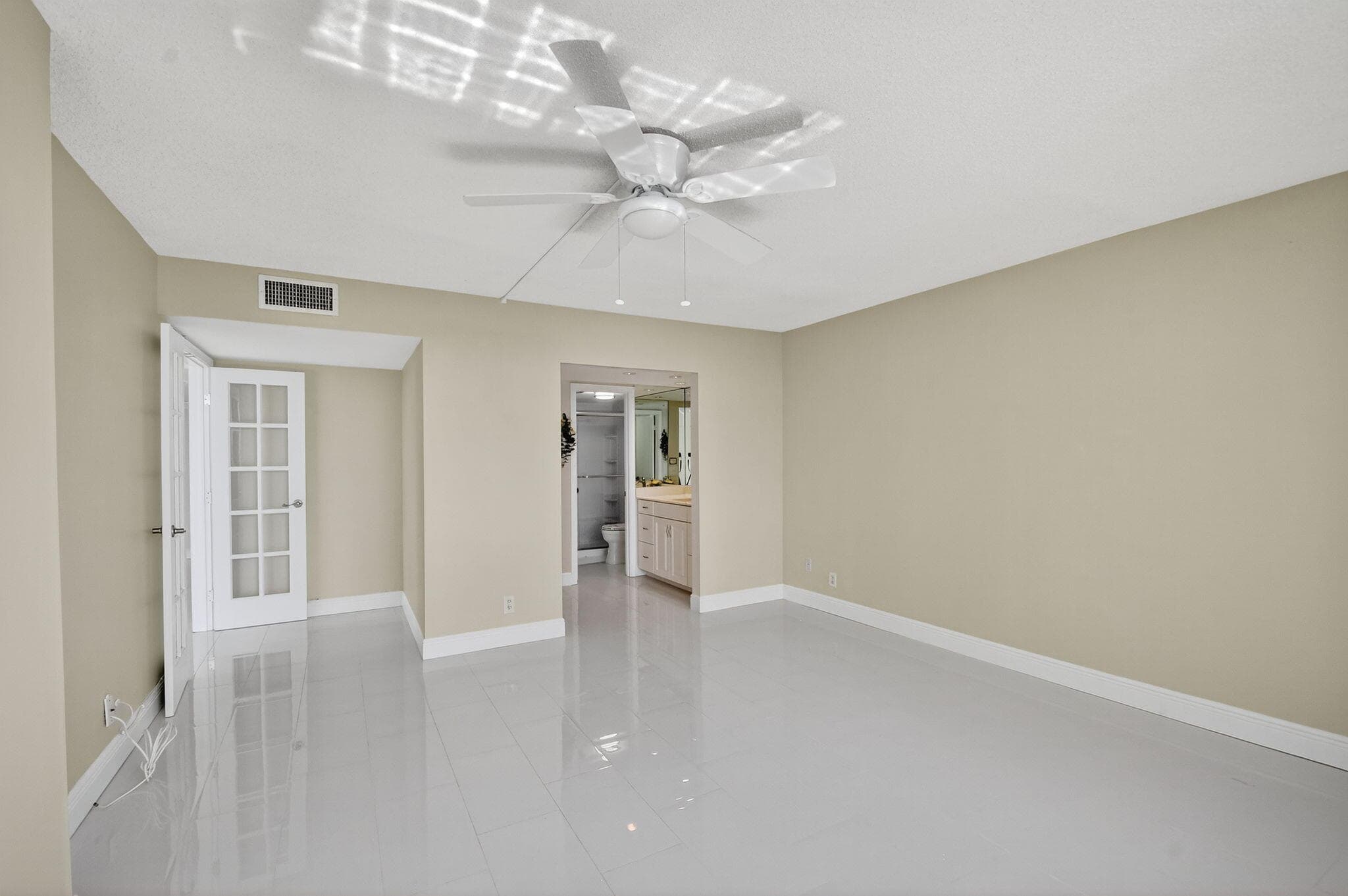 301 Lake Shore Drive 711, Lake Park, FL 33403 29