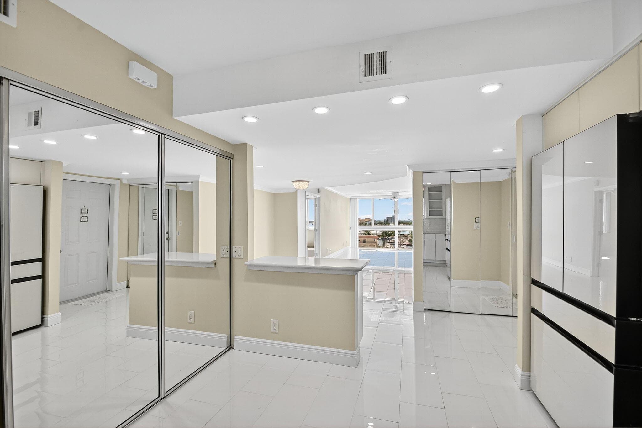 301 Lake Shore Drive 711, Lake Park, FL 33403 23